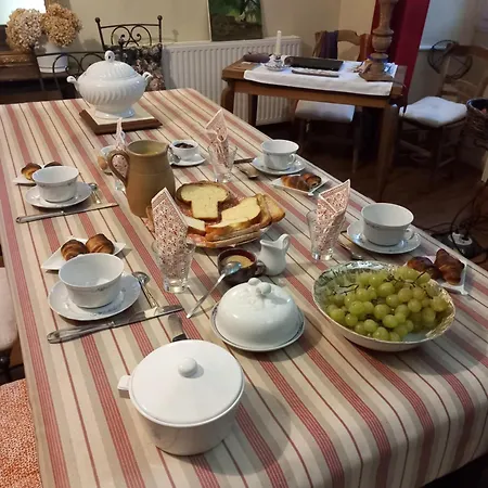 Maison De La Source Maison d'hôtes *