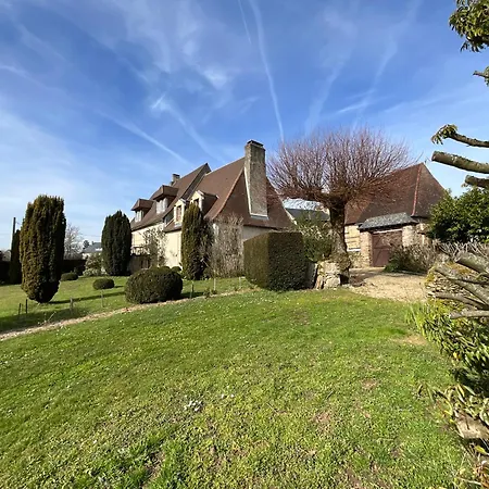 Maison De La Source * Génis