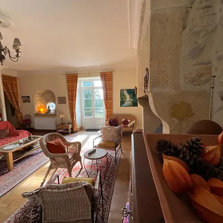 Pensjonat Maison De La Source Génis