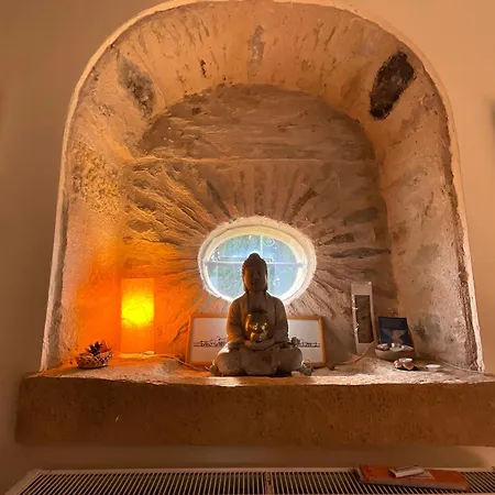 Maison De La Source Génis