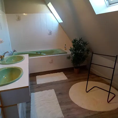 Maison De La Source בית הארחה *