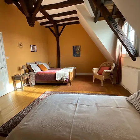 Maison De La Source Pensjonat Génis