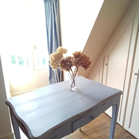 Maison De La Source * Génis