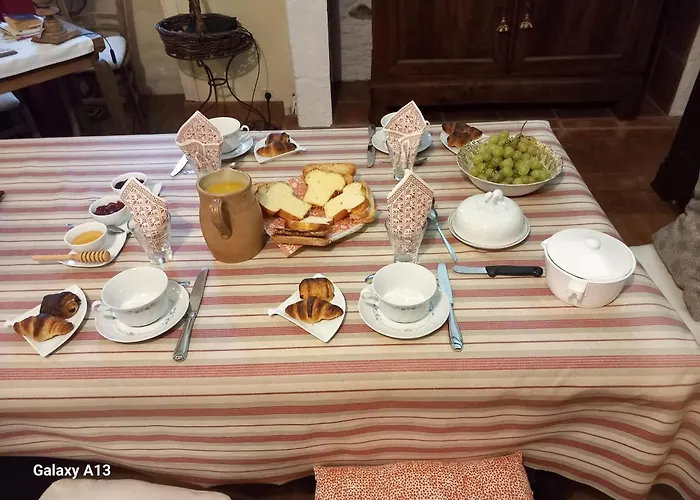 Pensionat Maison De La Source Génis