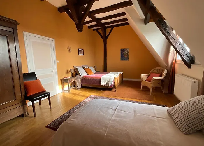 Maison De La Source Gasthof Génis