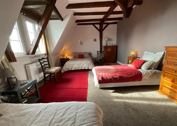 Maison De La Source Génis