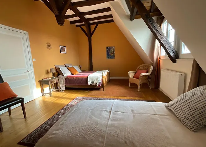 Maison De La Source Pensionat Génis